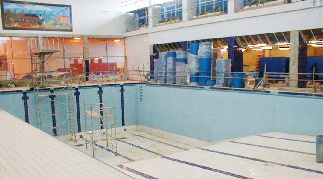 Blackshots Leisure Centre pool hall